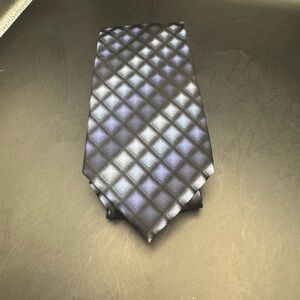 Van Heusen Tie Blue And Black  Geometric Squares 100% Silk Stain Resistant 4”